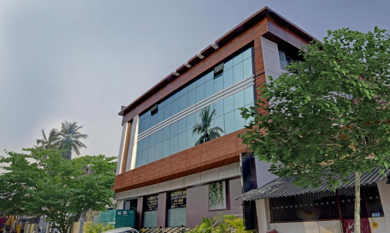 Treebo Trip Majestic Inn Thampanoor تريفِندرم المظهر الخارجي الصورة